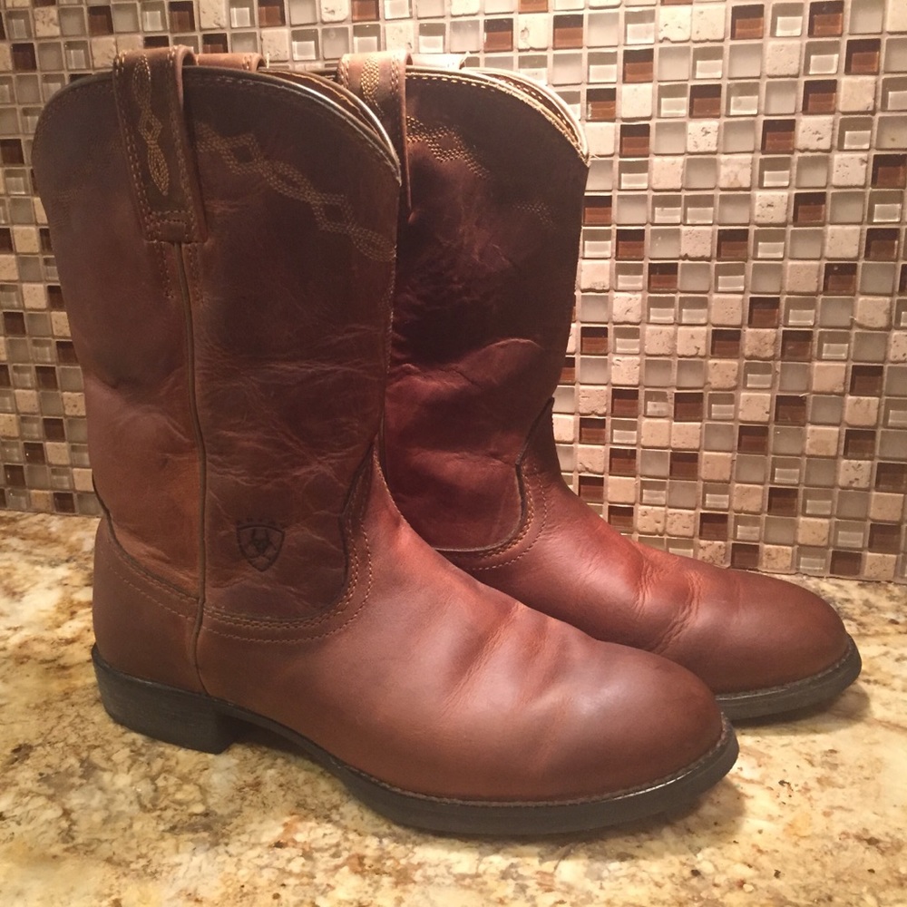 Ariat Heritage Brown Roper boot size 7.5c